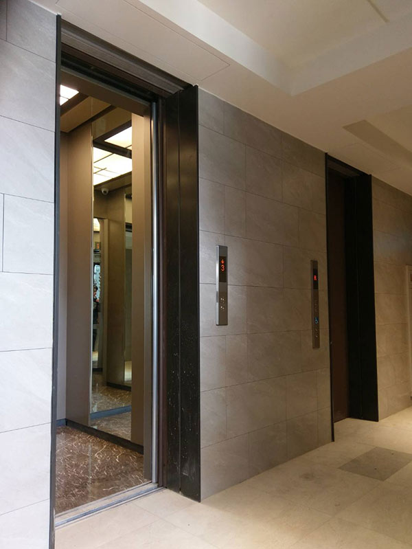 防煙ローラーカーテン